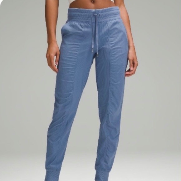 Lululemon Dance Studio Mid-Rise Jogger Full Length Size 4. NWT - Picture 1 of 8